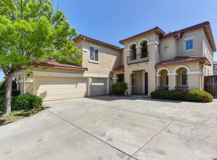 10001 Shiraz Way, Elk Grove, CA 95624