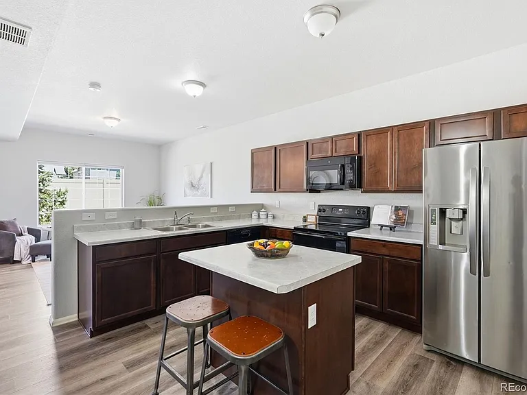 7375 Forest Meadows Ave — Photo 15