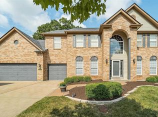 619 Grand View Ridge Ct, Eureka, MO 63025