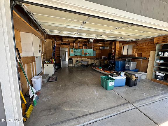 3rd image of 1332 Toiyabe Ave