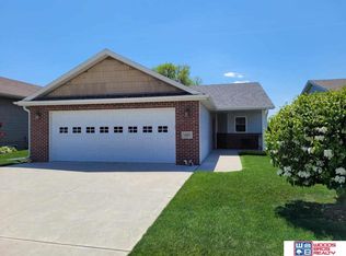 683 Denise Dr, Seward, NE 68434
