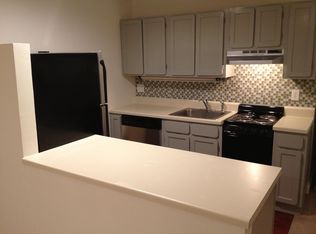 314 Cedarwood Ln APT B, Carrboro, NC 27510