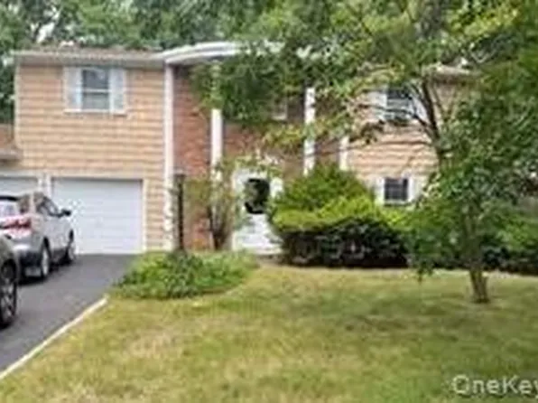 37 Cedar Avenue, Coram, NY 11727