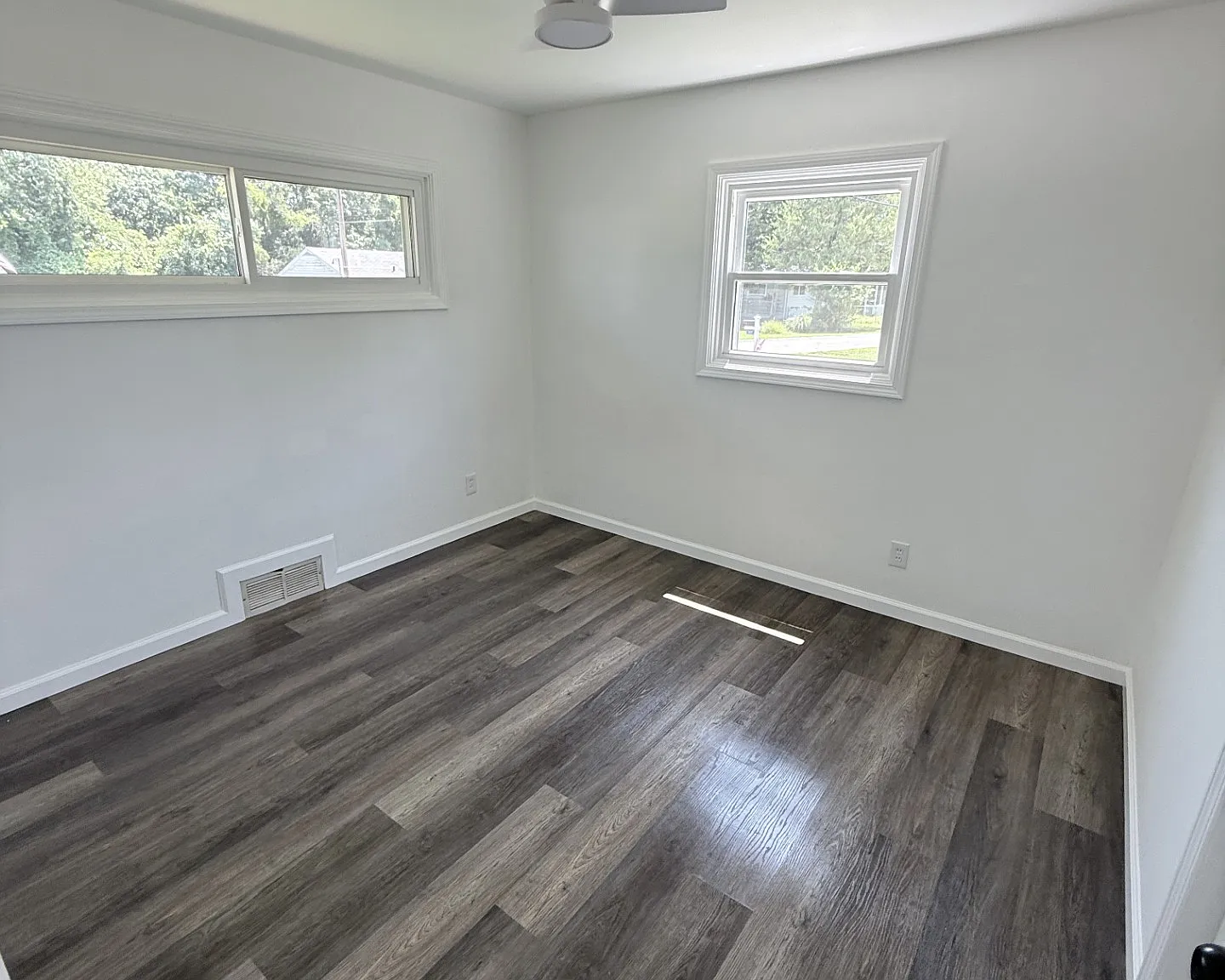 3 bed, 1008 sqft, $2,250 — Photo 3