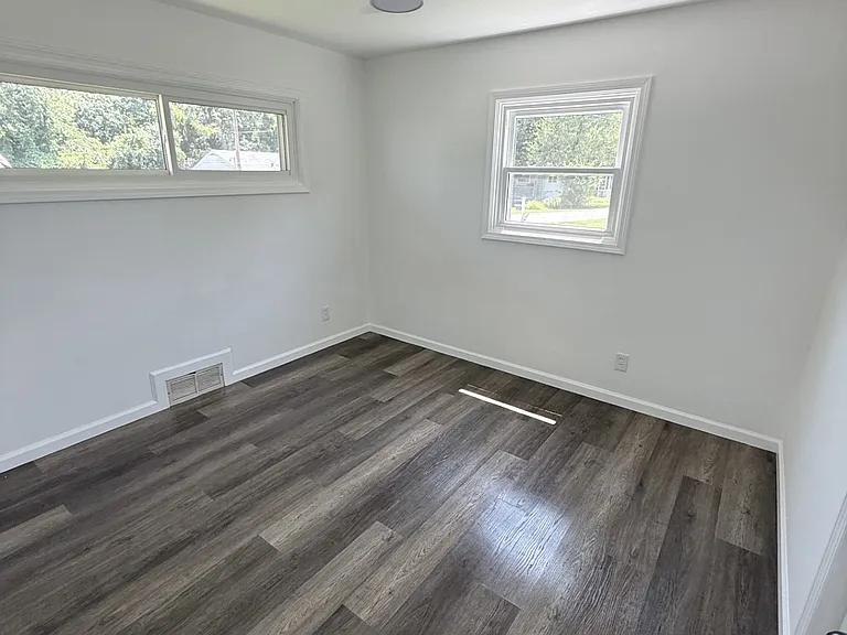 3619 Blackberry Ln — Photo 3