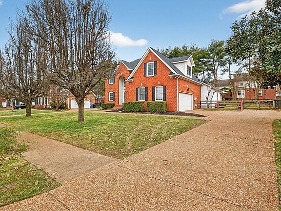 2nd image of 2020 Bratton Place Dr