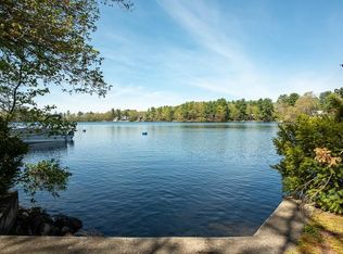 3 Lakeview Rd, Webster, MA 01570