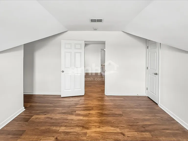 4850 Beryl Dr — Photo 17