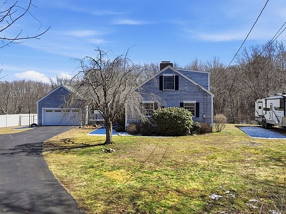 3rd image of 284 Warren Rd