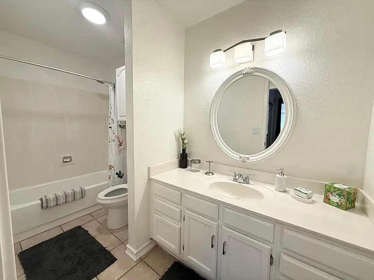 10938 W Poinsettia Dr — Photo 15