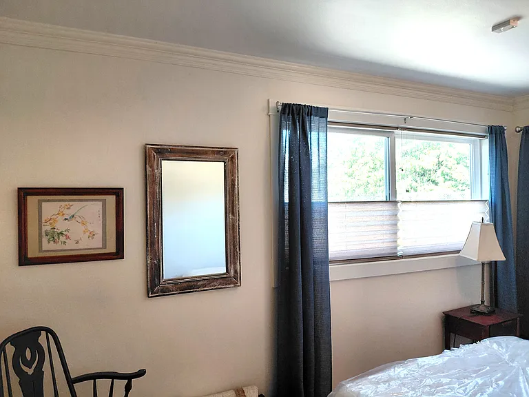 1584 Marine Dr — Photo 15