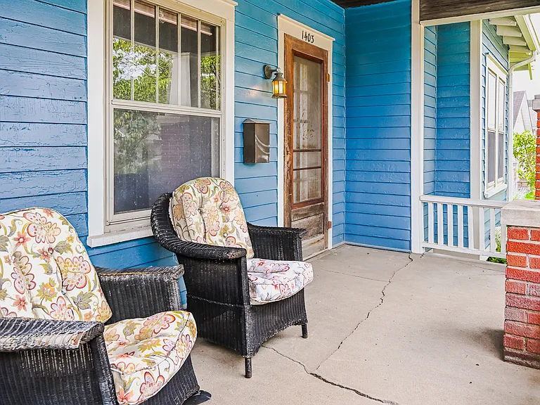 1403 S Walnut St — Photo 10