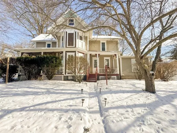 41 W Buffalo St, Churchville, NY 14428