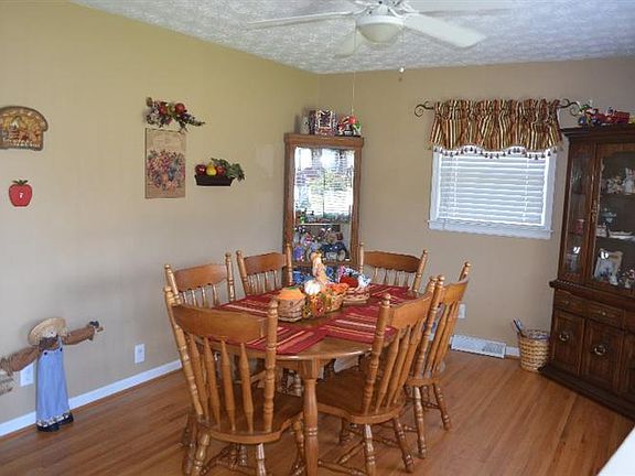 2nd image of 2297 Allen Dr