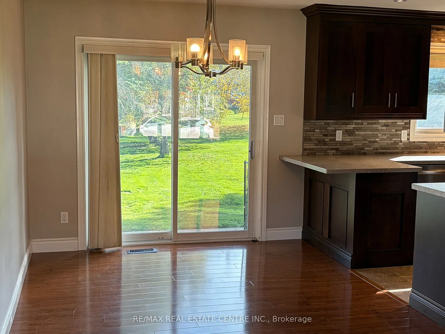 3 bed, $2,350 — Photo 4