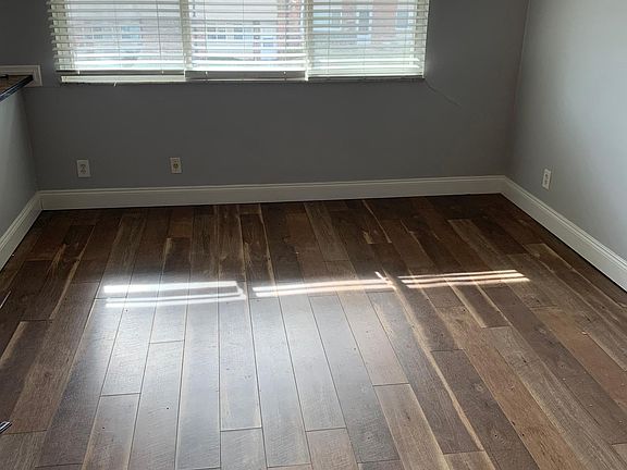 3rd image of 9067 Villaridge Ct APT H