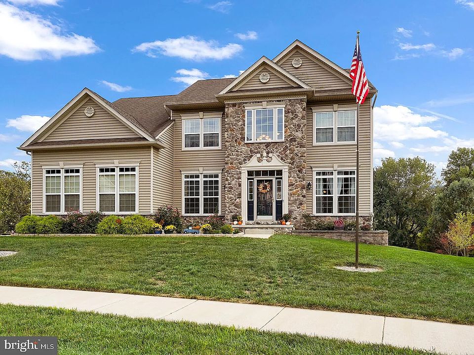 1st image of 1306 Waterthrush Ct