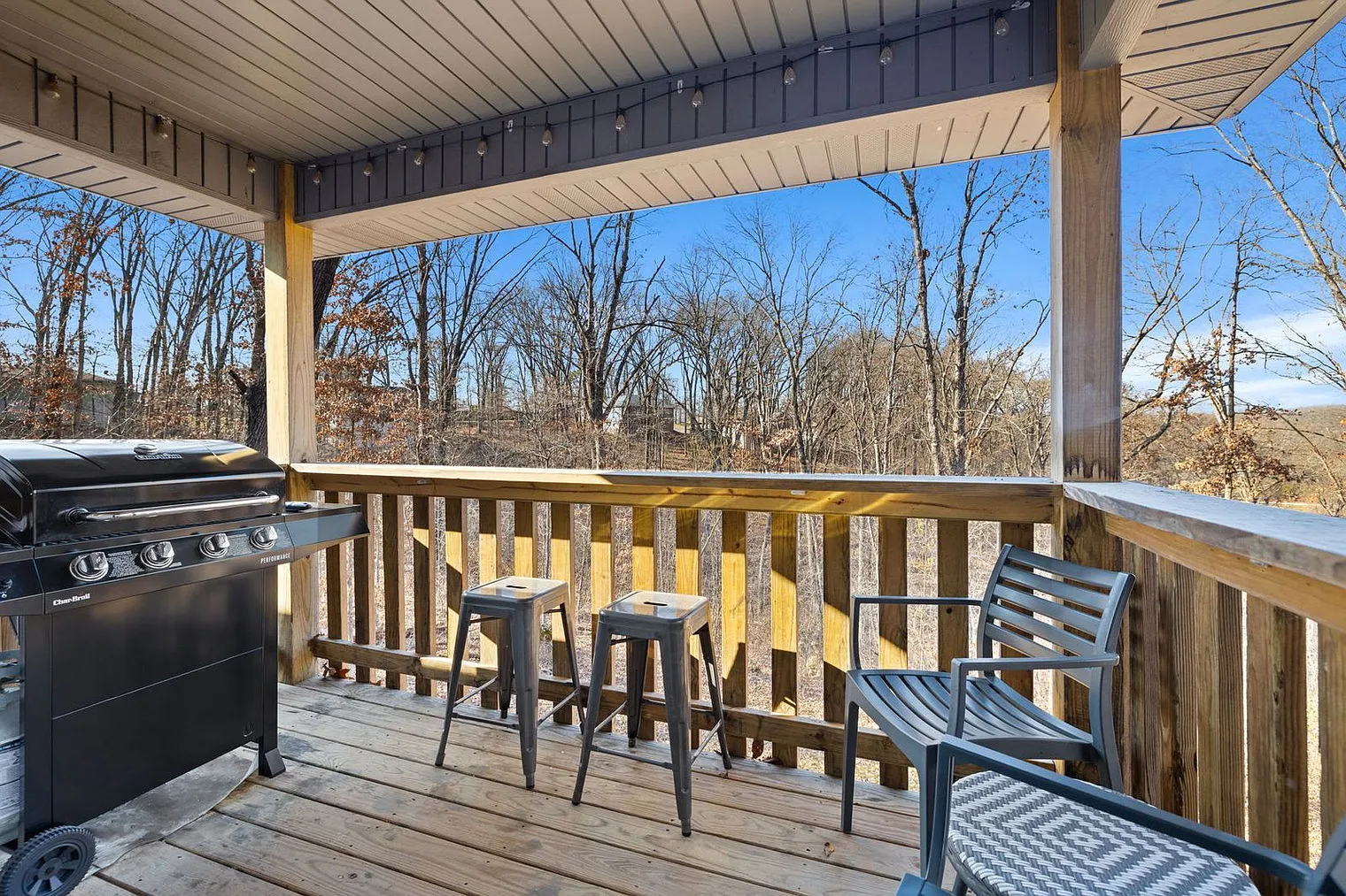 3 bed, 2.0 bath, 1625 sqft, $3,013 — Photo 4