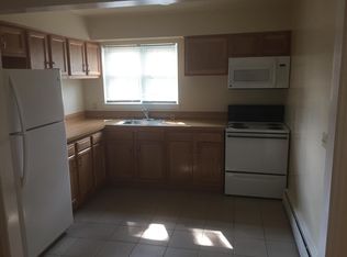 6 Janet Dr APT D, Poughkeepsie, NY 12603