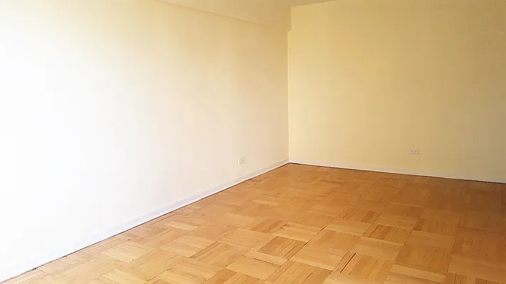 Rented by Winzone Realty Inc | media 7