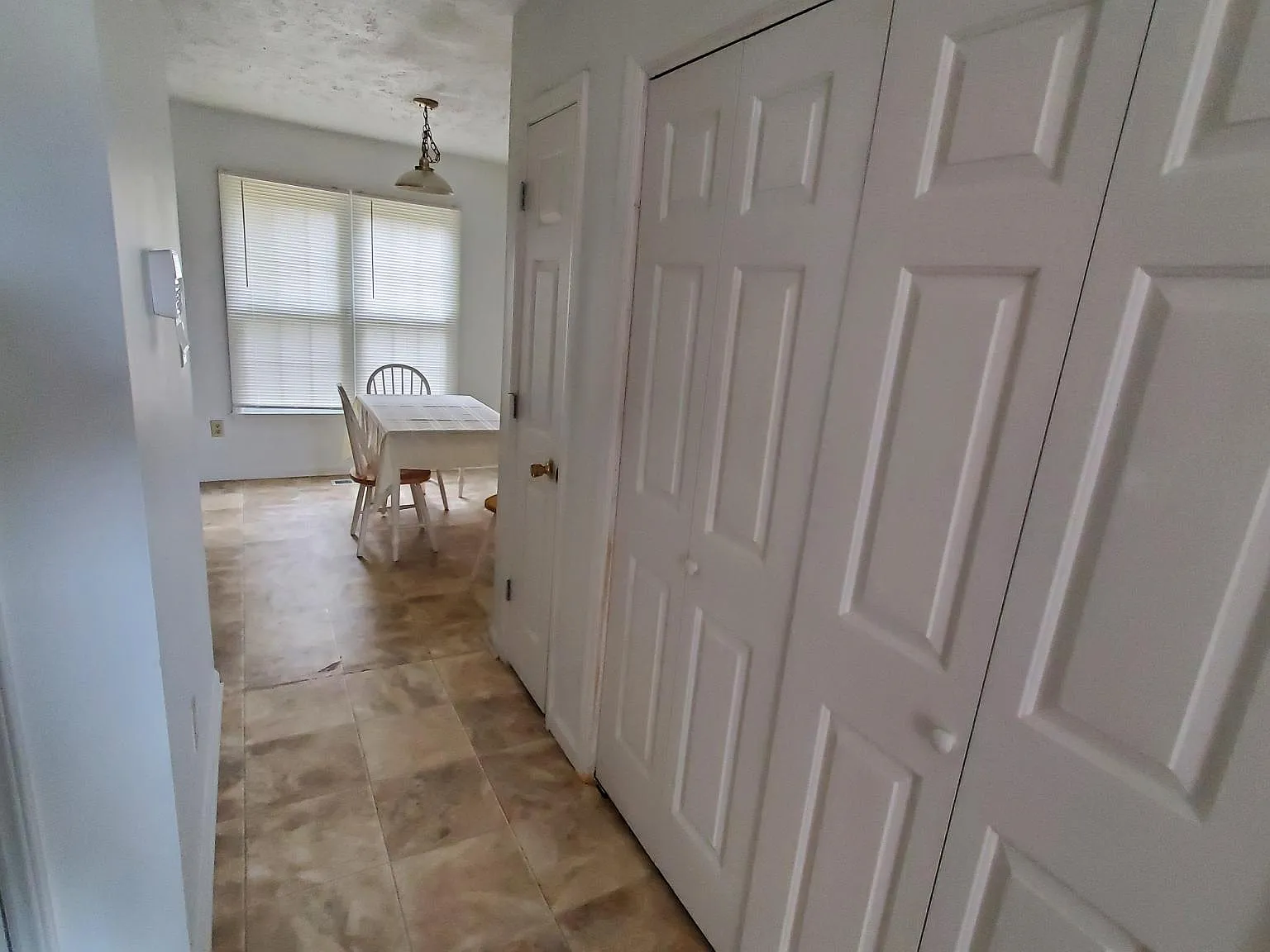 1026 Pinecrest Dr — Photo 4