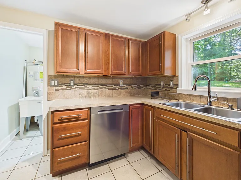 7854 Whitworth Rd — Photo 11