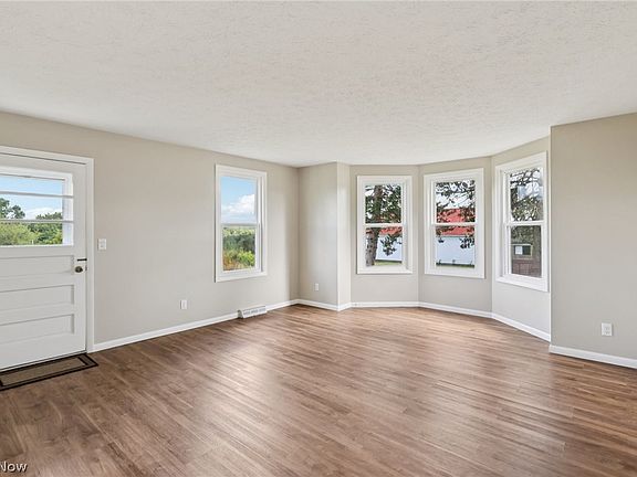 3rd image of 16441 Bieri Rd