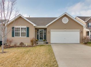 42 Red Brook Ct, O'Fallon, MO