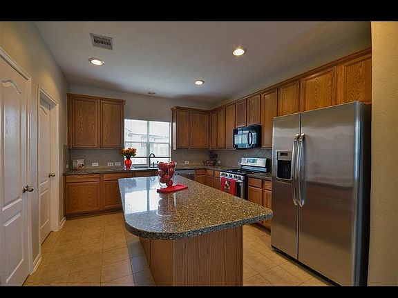 4th image of 17270 Lafayette Hollow Ln