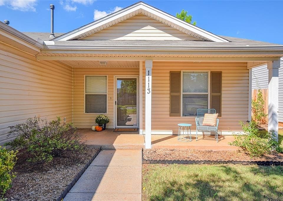 1st image of 1113 Desert Willow Ter