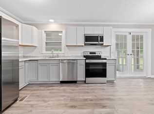 305 Timothy Rd, Jacksonville, NC 28546