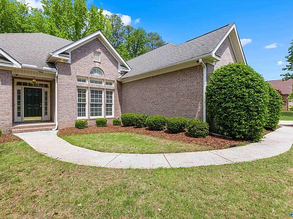 4th image of 115 Holbrook Dr