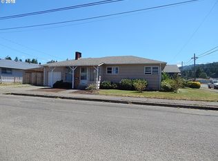 931 Bender St, Myrtle Point, OR 97458