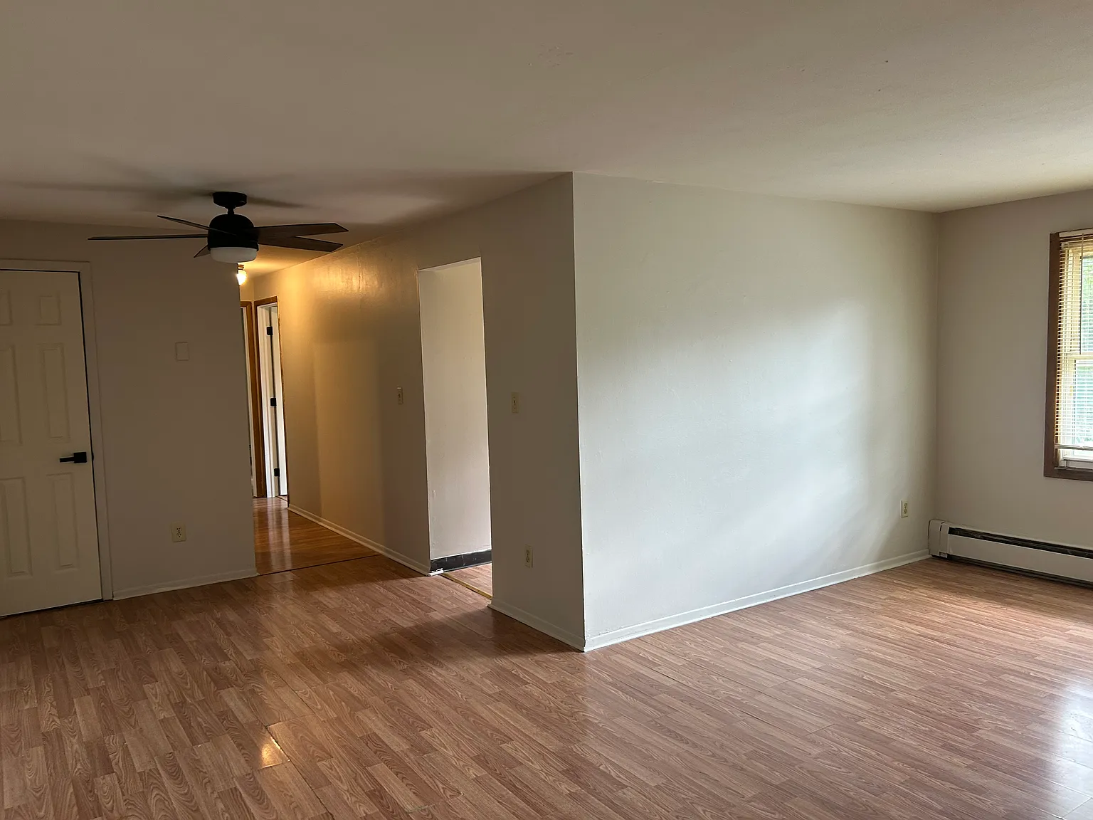 2 bed, 1100 sqft, $1,200 — Photo 2