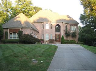 121 Salem Village Ct, Clemmons, NC 27012
