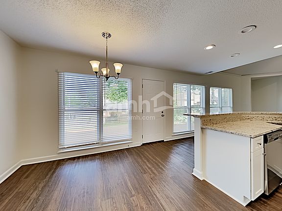 4th image of 1838 Oak Springs Dr