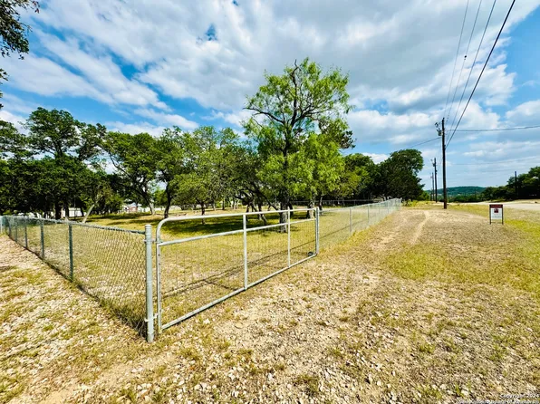 289 private road 1507 LOT 32, Bandera, TX 78003