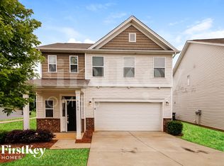 9109 Marion Oaks Dr, Charlotte, NC 28215