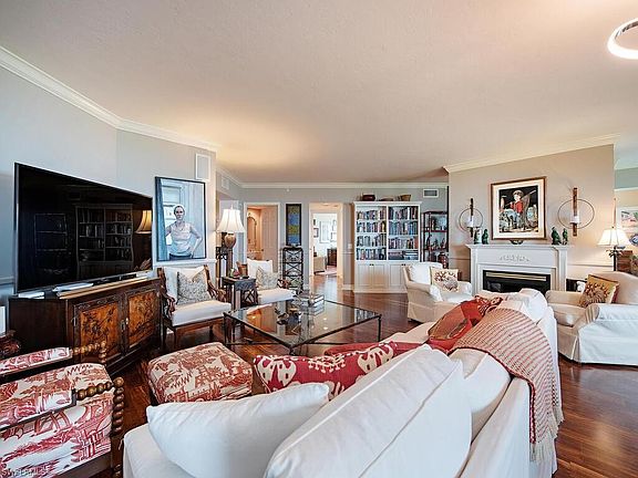 3rd image of 7425 Pelican Bay BLVD #PH-2201