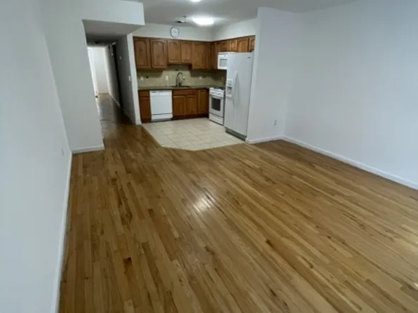 146 Ferry St, Newark, NJ 07105