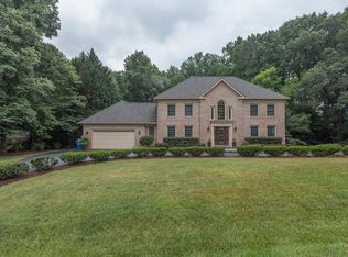 10703 Hunters Run Ct, Vienna, VA 22181