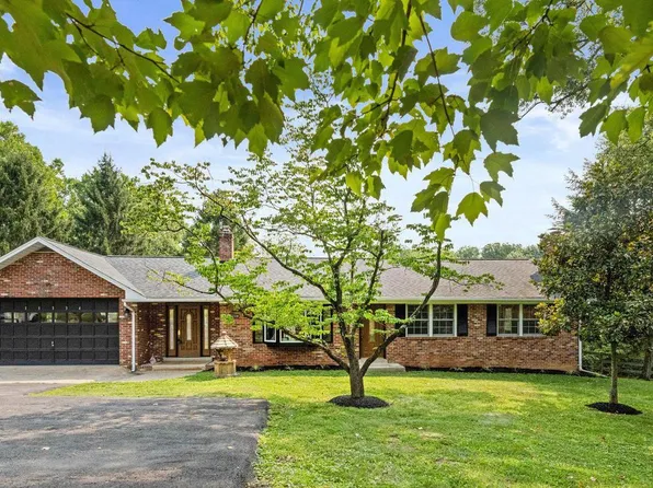 11334 Waples Mill Rd, Oakton, VA 22124