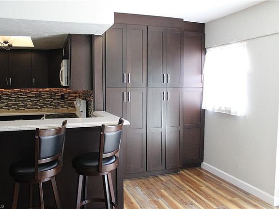4th image of 26 NE 11th Ln