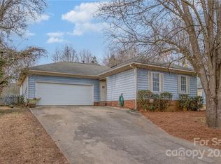 5514 Vandora Dr, Charlotte, NC 28215