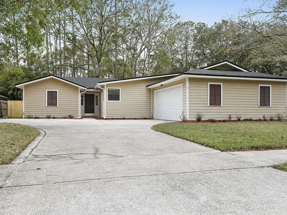 1st image of 3231 Laurel Grv N