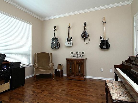 4th image of 15107 Blackburn Cove Ct