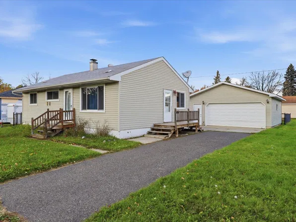 203 Dorchester Dr, Hoyt Lakes, MN 55750