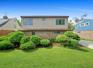 8727 43rd St, Lyons, IL 60534
