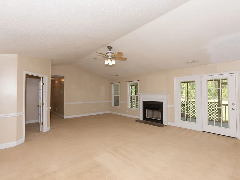 214 Lee Rogers Rd — Photo 11