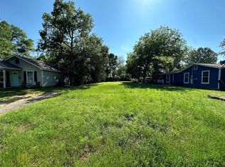 1107 N Walnut St, Cleburne, TX 76033